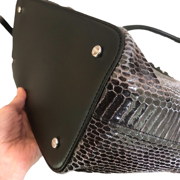 CALVIN KLEIN large top handle shoulder bag crocodile design - Picture 7 of 8